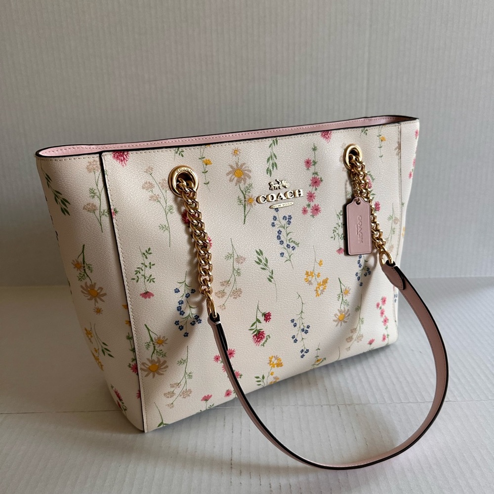 Floral Coach Marlie Tote - White with wildflowers never used